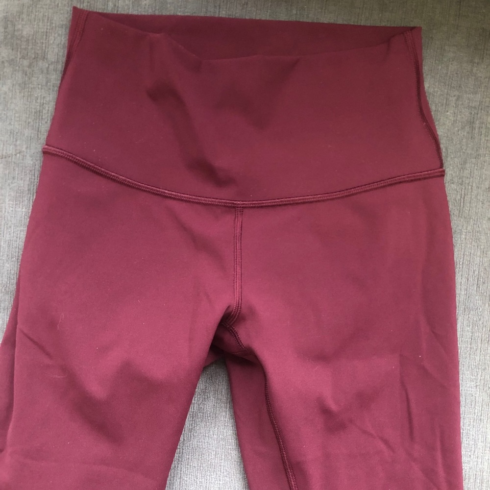 Lululemon maroon 7/8 leggings sz 4